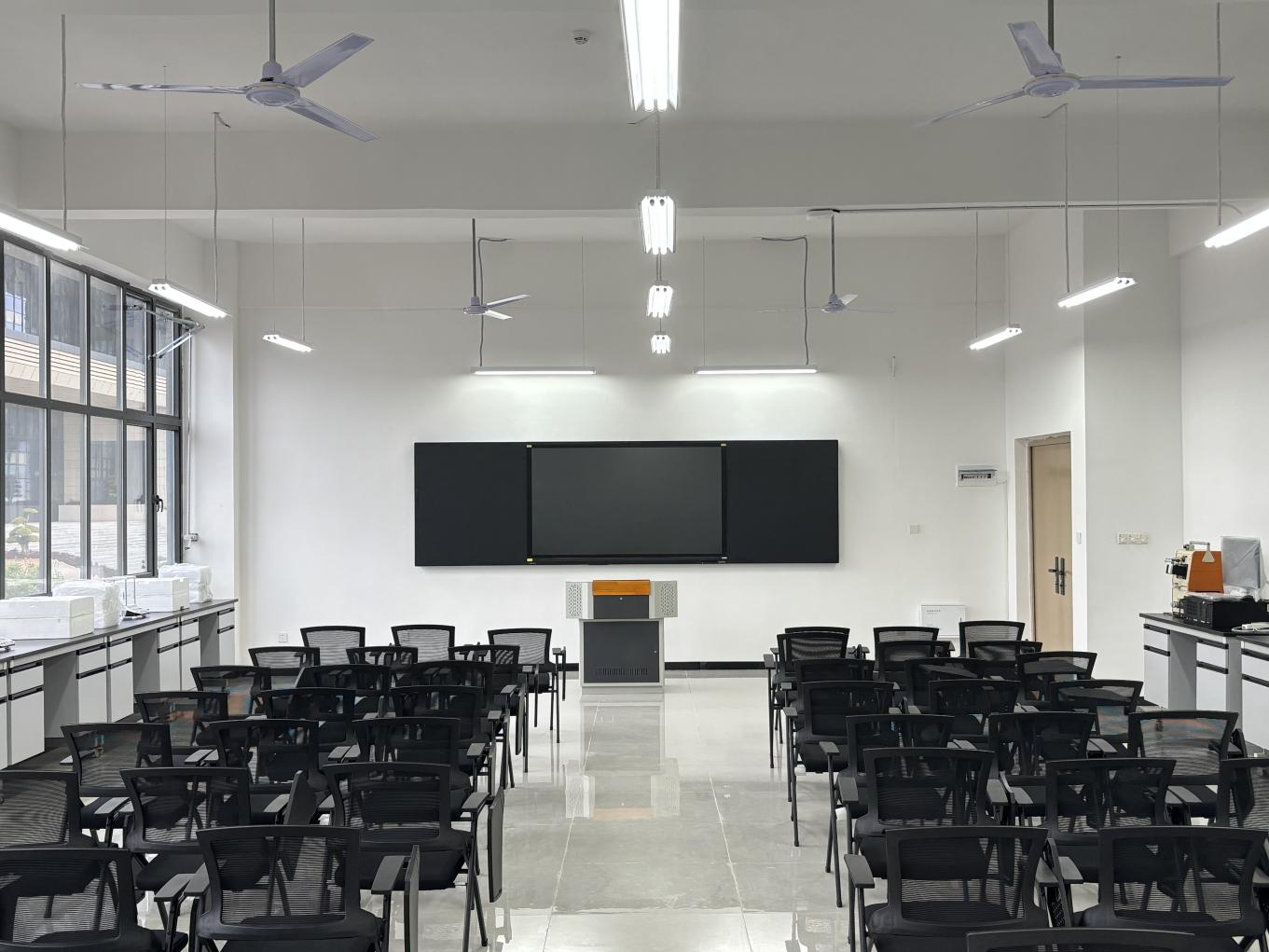 服装设计与工艺专业(图4)