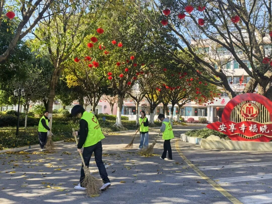 青春暖夕阳 起元在行动 | 我校青年志愿者走进长征福利院开展敬老爱心活动(图5) 青春暖夕阳 起元在行动 | 我校青年志愿者走进长征福利院开展敬老爱心活动(图5)