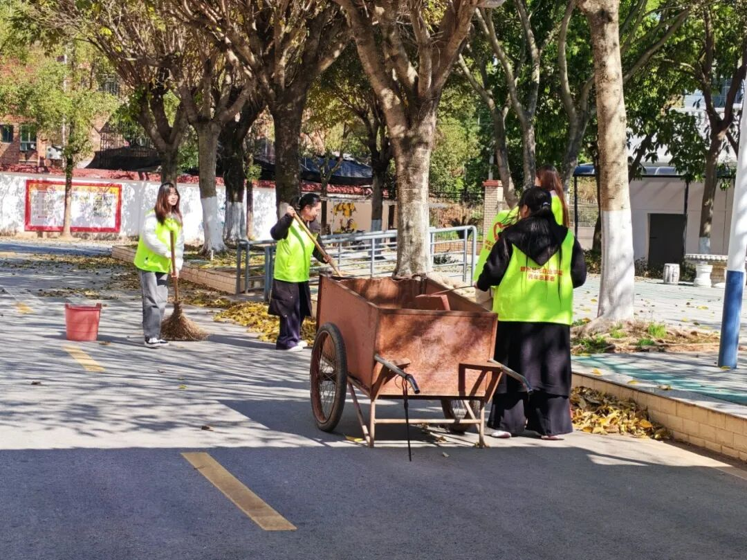 青春暖夕阳 起元在行动 | 我校青年志愿者走进长征福利院开展敬老爱心活动(图2) 青春暖夕阳 起元在行动 | 我校青年志愿者走进长征福利院开展敬老爱心活动(图2)